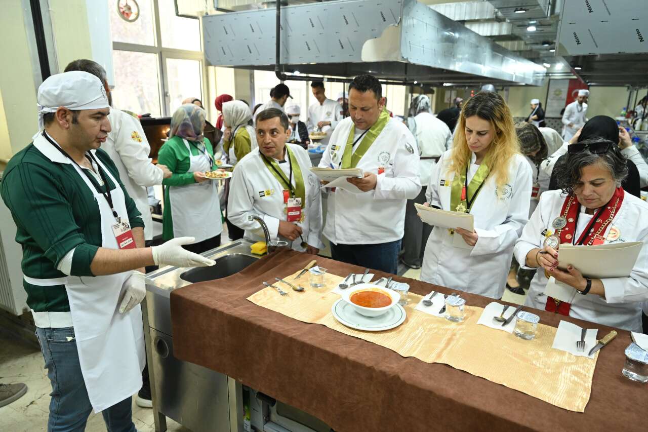 Konya’da elinin lezzetine güvenenler yarıştı 3